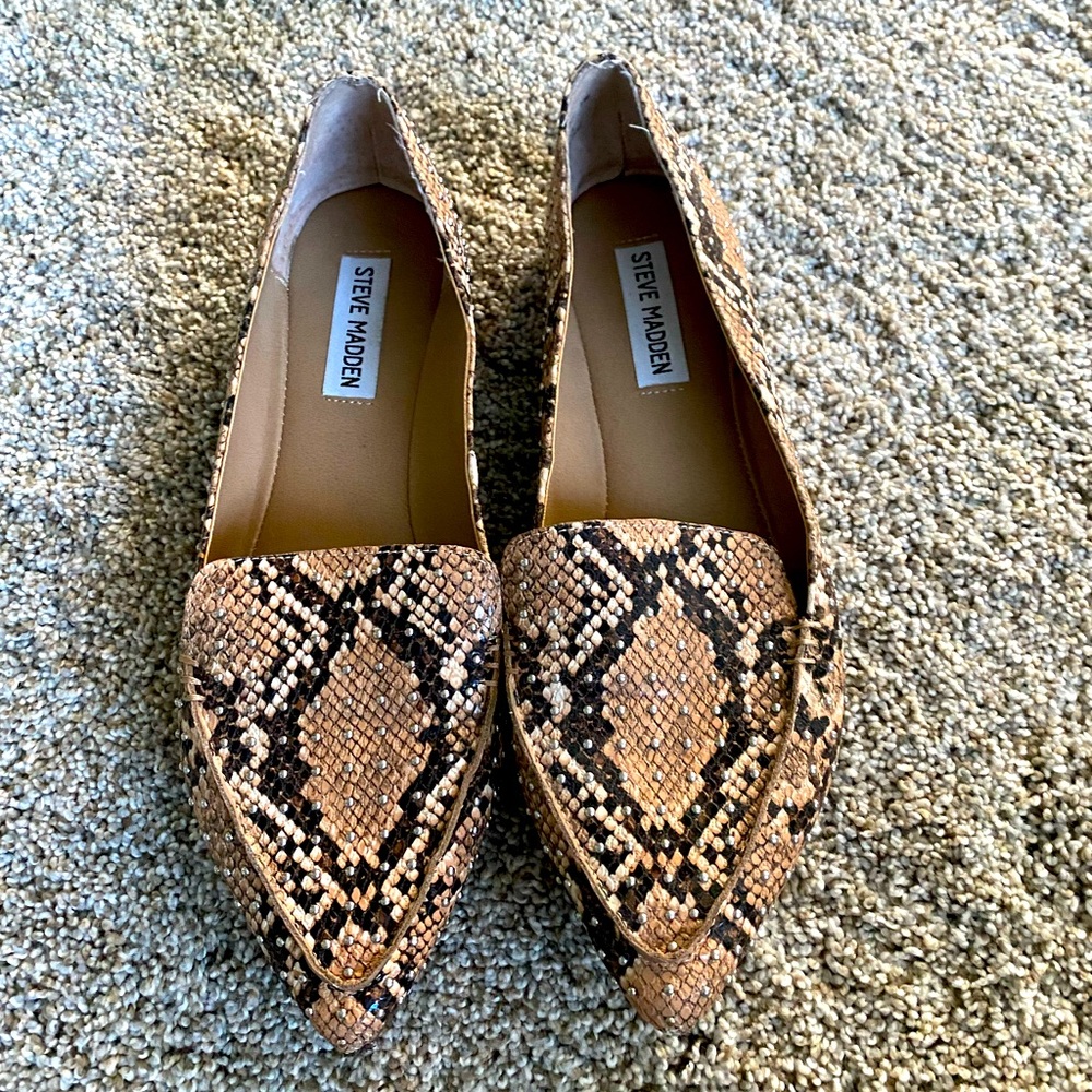 Steve madden feather studded flats - 8.5